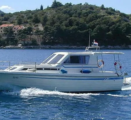 Luna * Szybenik