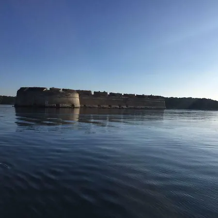 Luna * Šibenik