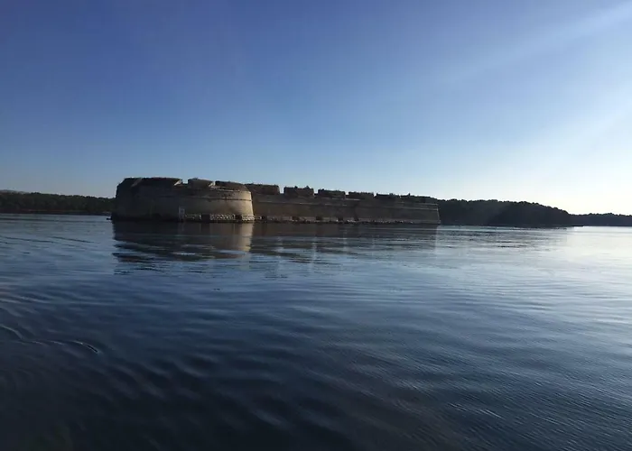 Luna * Σίμπενικ